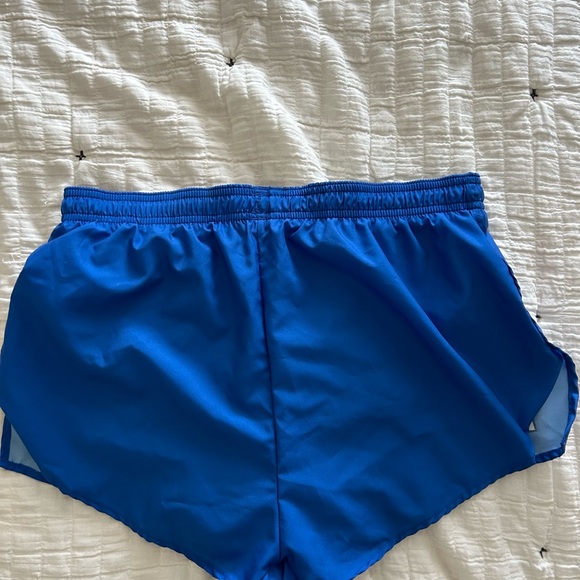 Nike running shorts - Picture 2 of 2